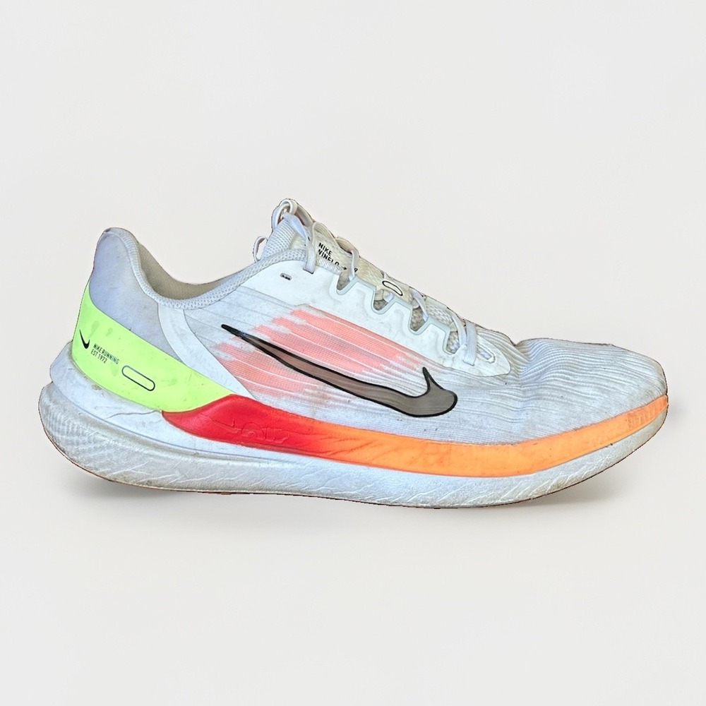 Nike Air Winflo 9 White Total Orange Volt Black DD6203-100 sz 14 Men's